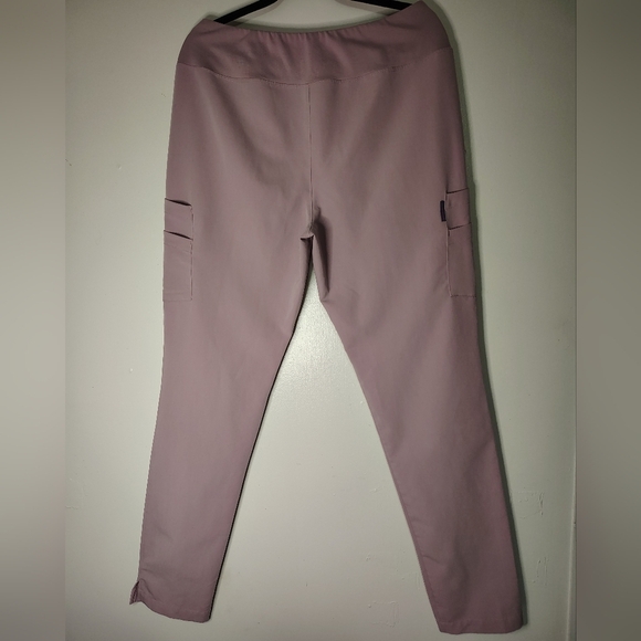 Movement by Butter Soft Masha scrub pants high rise, size M,L,straight, stretch. - Picture 6 of 17